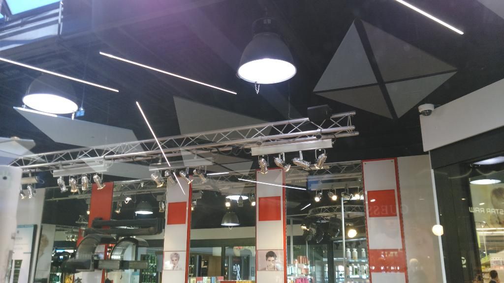 Cuoq Electricité: Électricité Climatisation Panneaux solaires - photo 3